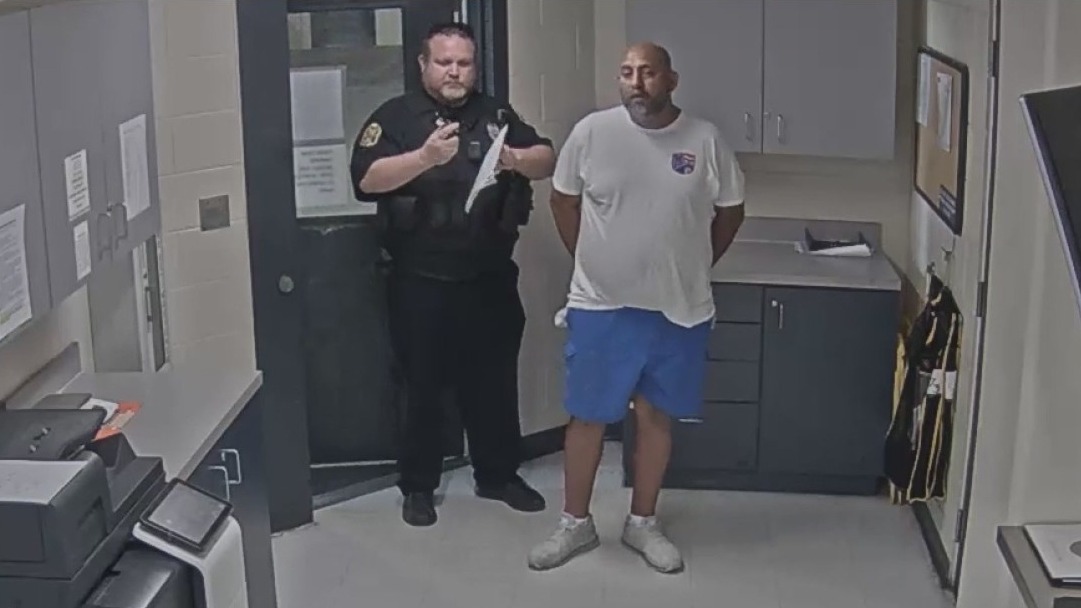 Venice police arrest unlicensed contractor accused of scamming elderly resident after Hurricane Ian